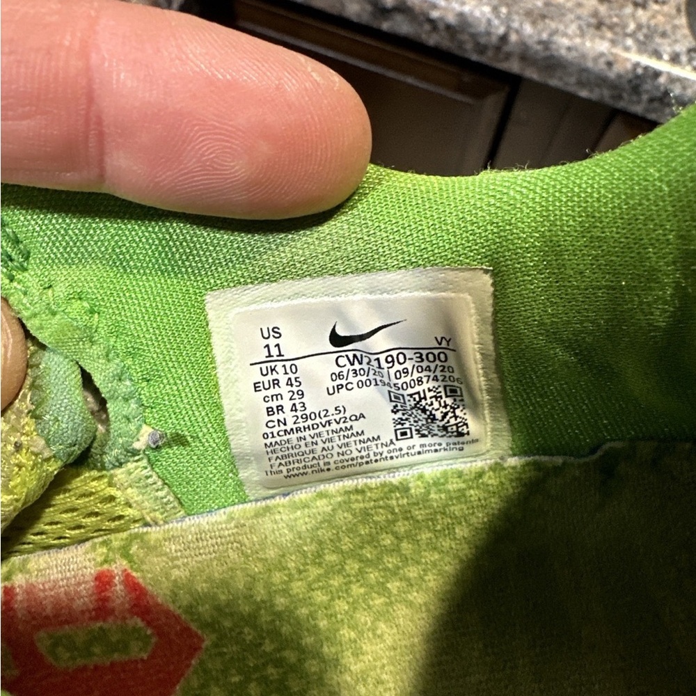 Nike Zoom Kobe 6 Protro Low Grinch “PreOwned” - Picture 4 of 4